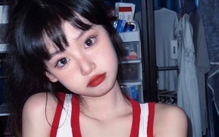 抖音怎么举报所有明星抖音举报所有明星是一个复杂且敏感的话题，涉及到个人隐私、商业利益和法律问题。以下是一篇关于如何举报抖音上所有明星的建议和注意事项，但请注意，这些信息仅供参考，并不能替代专业的法律咨询。