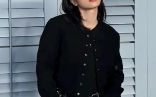 抖音里怎样视频举报他人在社交媒体平台如抖音上，用户们常常会遇到各种各样的问题和挑战。其中，如何有效地举报他人是一个常见的需求。以下是一些在抖音中举报他人时的建议和步骤。